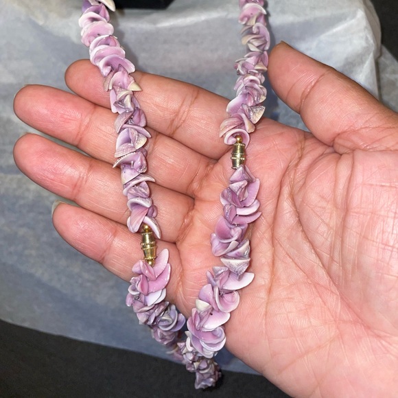 Vintage Shell Lavender Necklace adjustable length - Picture 2 of 7